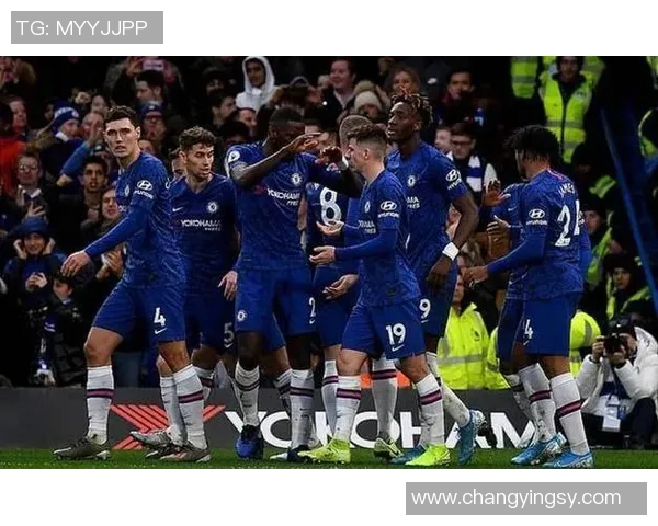 热刺与切尔西友谊赛激战四三点球大战引发争议与热议