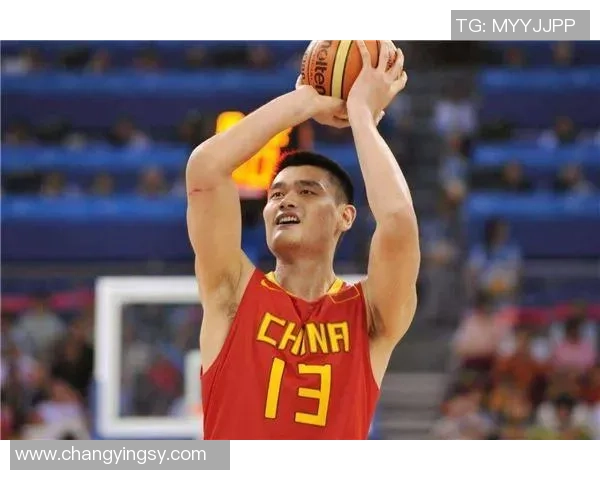 姚明与卡特的经典对决：一扣定江山的篮球传奇瞬间